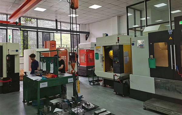 plastic injection molding workshop1 CNC Tooling Shop