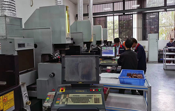 plastic injection molding workshop9 Injection Tooling Shop
